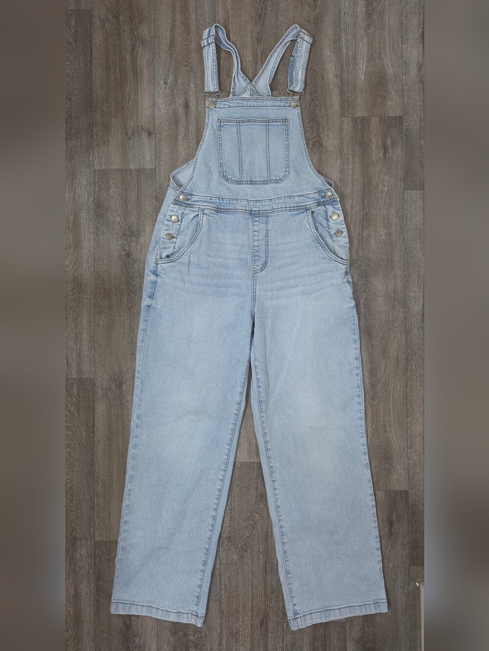 No Boundaries Baggy Light Blue Denim Overalls-Size Medium